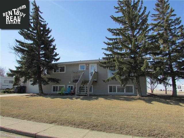 Property 730 8th St W main img