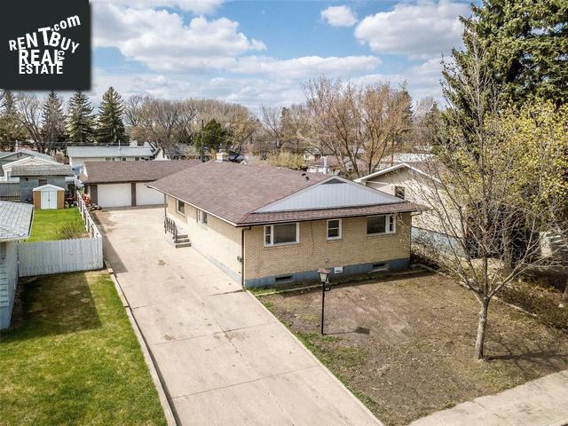 Property 305 W Ave N main img
