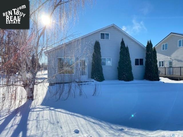 Property 375 6th Ave E main img