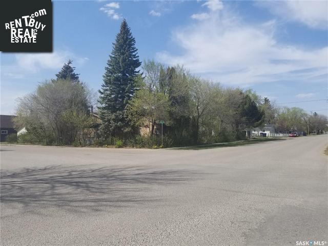Property 125 3rd St E main img