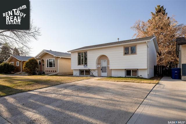 Property 317 Boychuk Dr main img