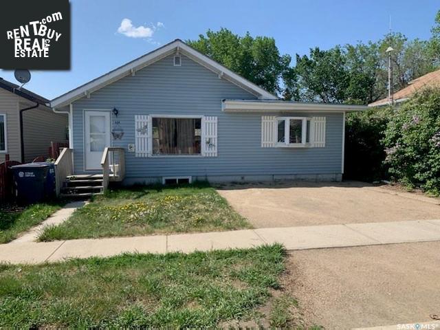 Property 318 6th Ave E main img