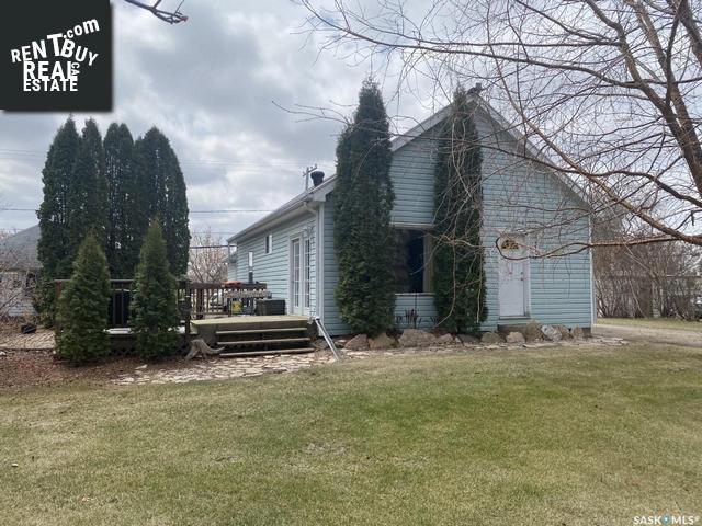 Property 213 Prothero Ave E main img