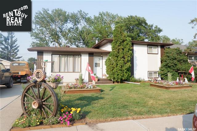 Property 18 Kasper Cres main img