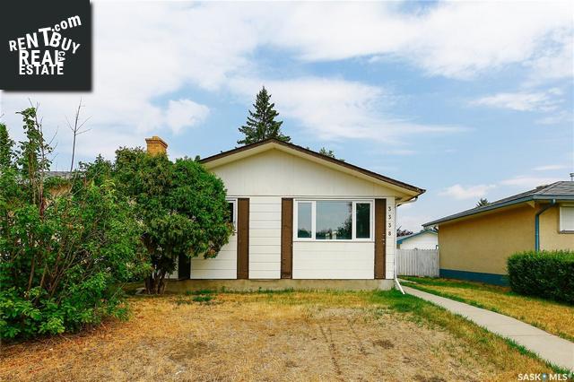 Property 3338 Diefenbaker Dr main img