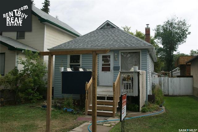 Property 1018 B Ave N main img