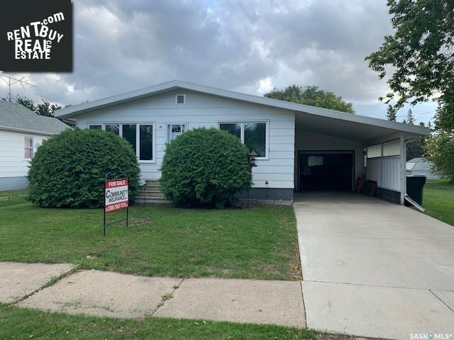 Property 218 4th Ave W main img