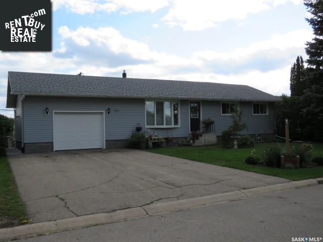 Property 185 Johnston Cres main img