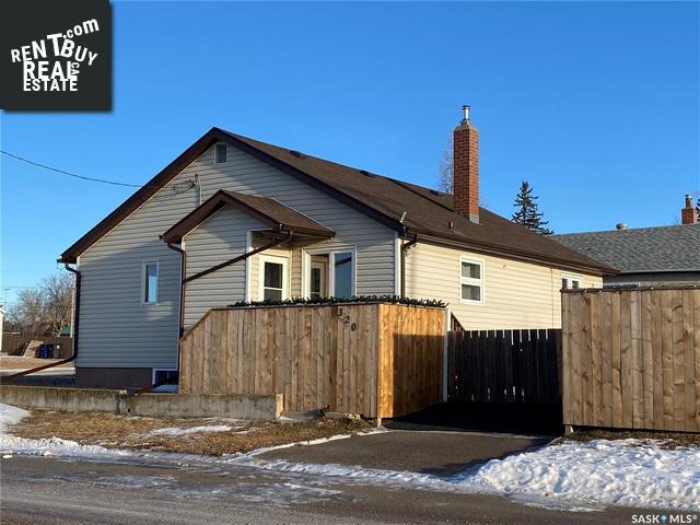 Property 320 4th Ave W main img