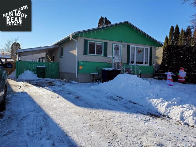 Property 257 Lloyd Cres main img