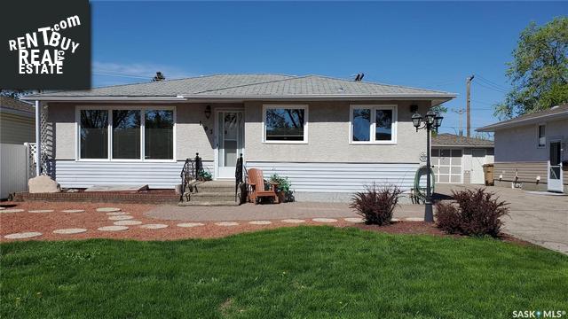 Property 103 Mcinnis Crescent main img
