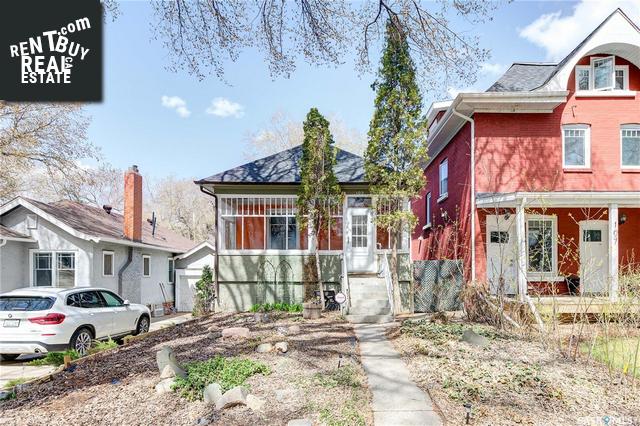 Property 105 11th Street E img1