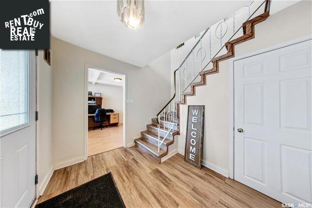 Property 2019 Spadina Crescent E img1