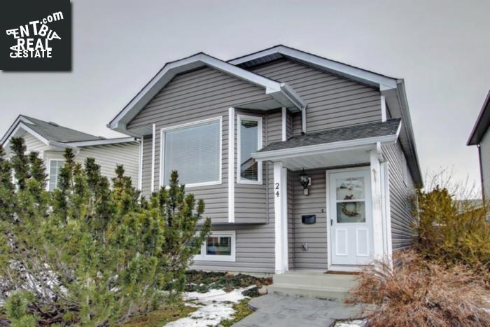 Property 24 Erin Meadow Gr Se main img