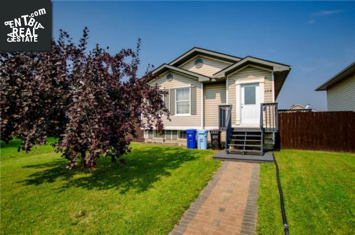 Property 104 Atkinson Road main img