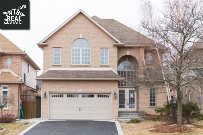 Property 24 Yorkshire Drive main img