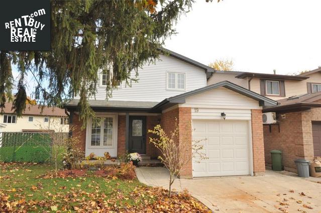 Property 19 Parkway Place main img