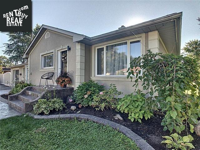 Property 70 Crescent Drive main img