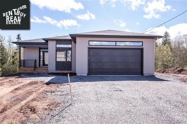 Property 130 Melbourne Cres main img