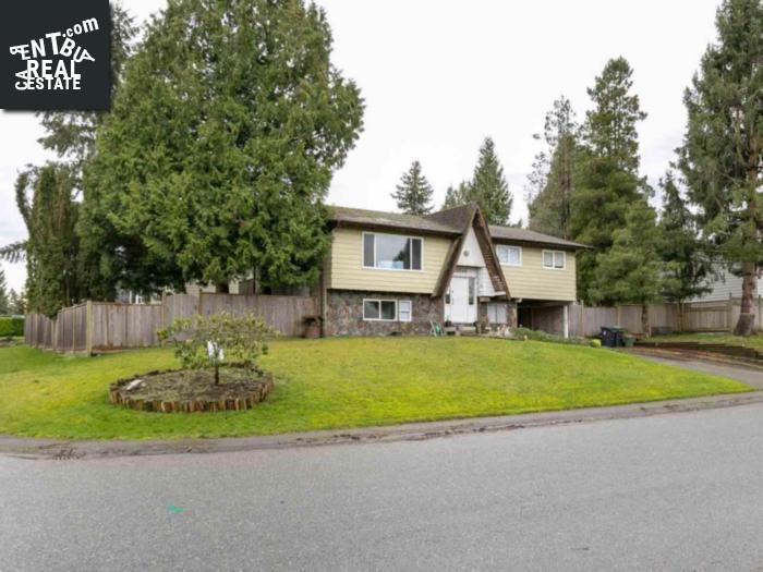 Property 26548 30a Avenue main img