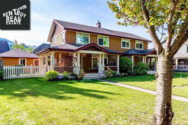 Property 5858 Cheamview Crescent main img