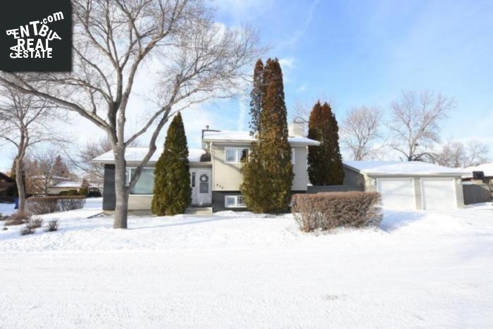 Property 830 Morris Cres N main img
