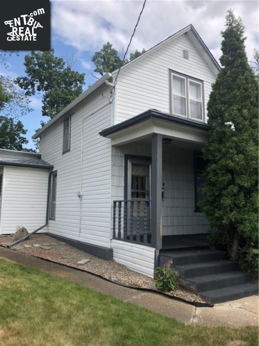 Property 135 6th Ave Ne main img