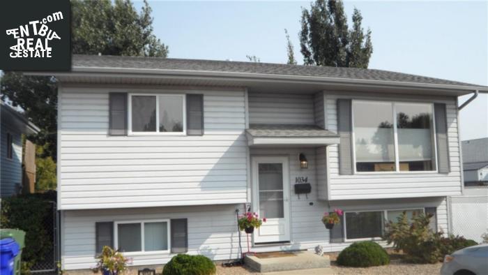 Property 1034 2nd St E main img