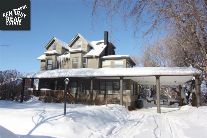 Property 250 20th St W main img