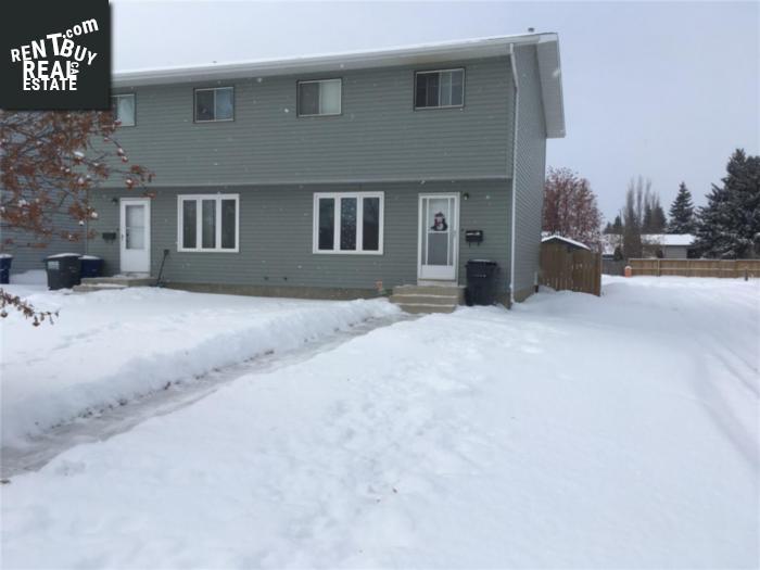 Property 434-436 Berini Dr main img