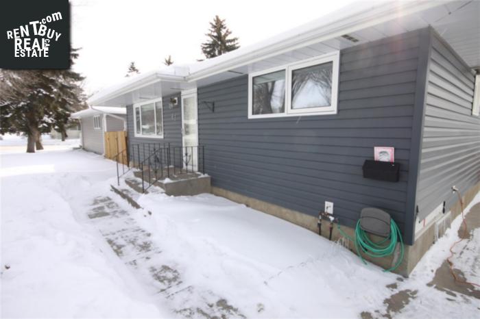 Property 63 Mcinnis Cres main img