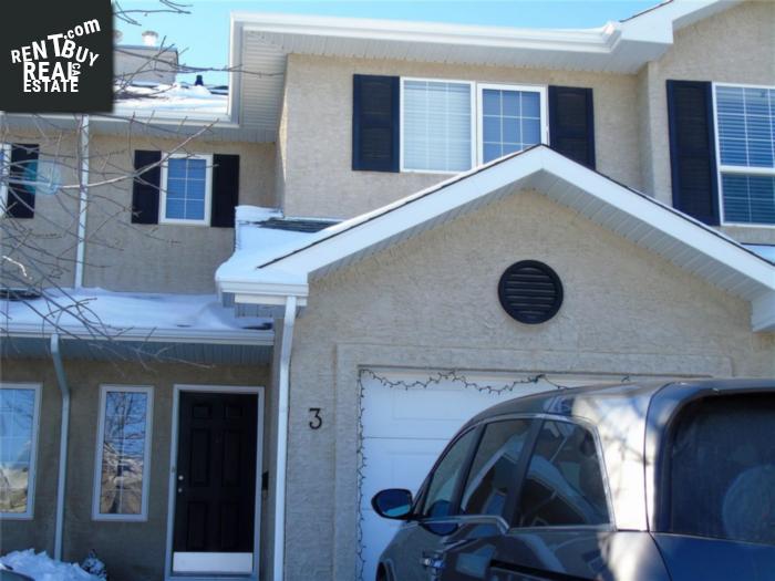 Property 3 103 Banyan Cres main img