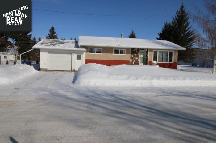 Property 316 1st St E main img