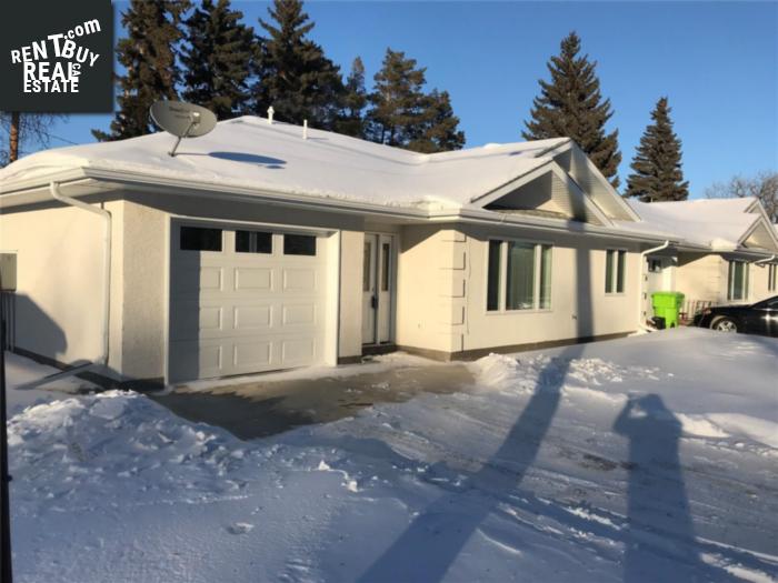 Property 104 6th St W main img