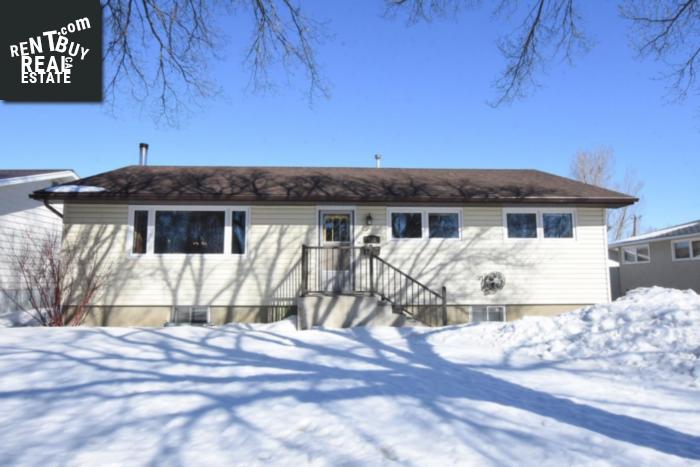 Property 930 Simcoe St main img