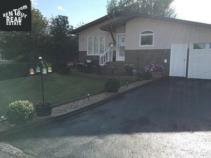 Property 130 3rd St W main img