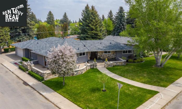 Property 401 Lake Cres main img