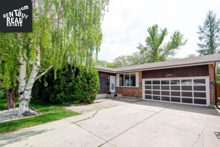Property 210 Begg Cres main img