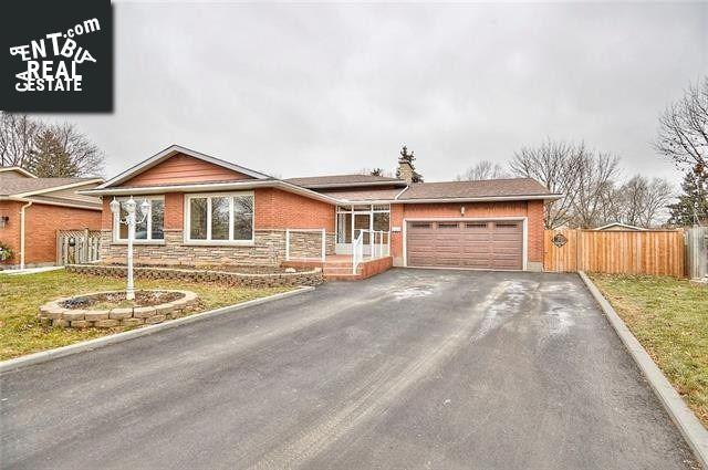 Property 4319 Princess Cres main img