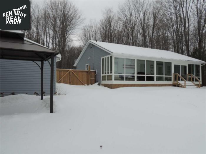 Property 105 South Shores Rd main img
