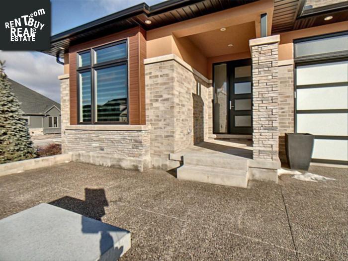Property 8 Berwick Tr main img