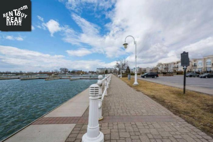 Property #117-165 Division St main img